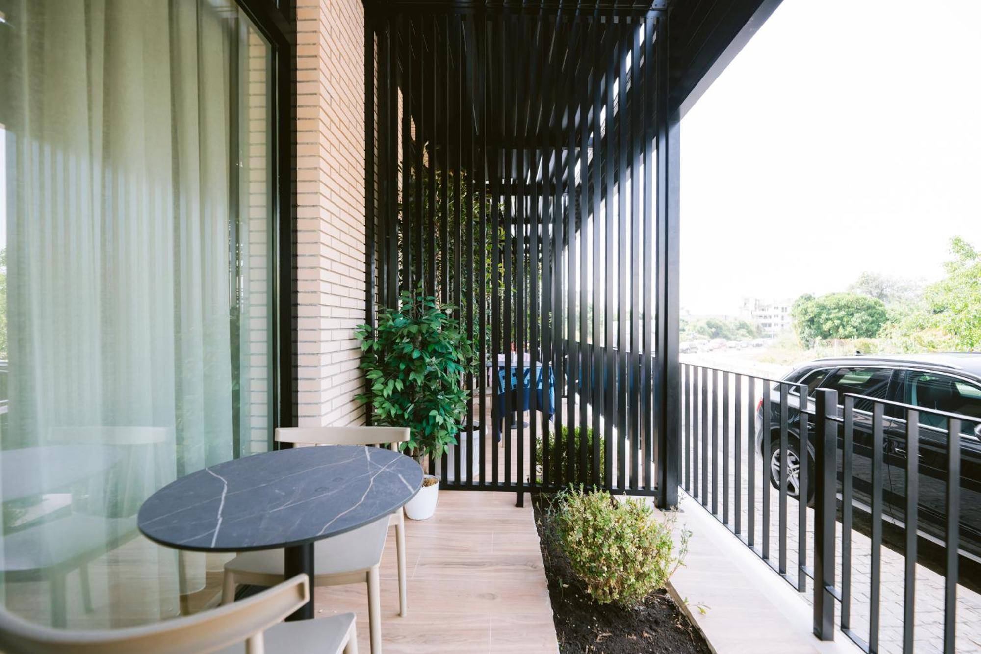 Noemie Hotel ヒマラ エクステリア 写真